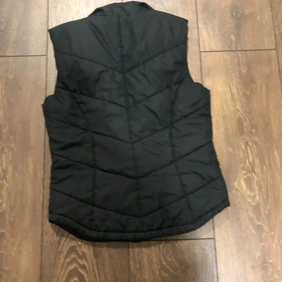 Aeropostale Girls Puffer Vest - Picture 3 of 3